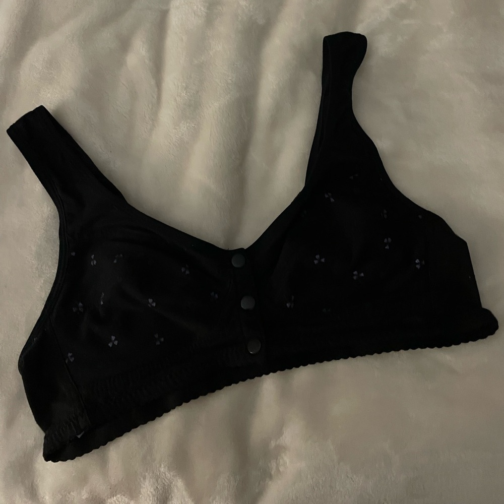 Daisy Black Intimate Bra with Elegant Design